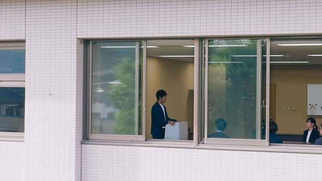 サンシャイン池崎のインスタグラム：「鹿屋市は子どもにも、 とってもイエェェェーイなまちでした。  鹿屋市クリイエェェェーイティブディレクター 池崎慧  https://youtu.be/40NbN5zWupE  #鹿屋」