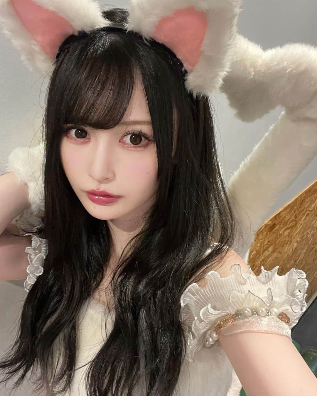 山本望叶のインスタグラム：「妄想ガールフレンドのみかにゃん🐱♥」