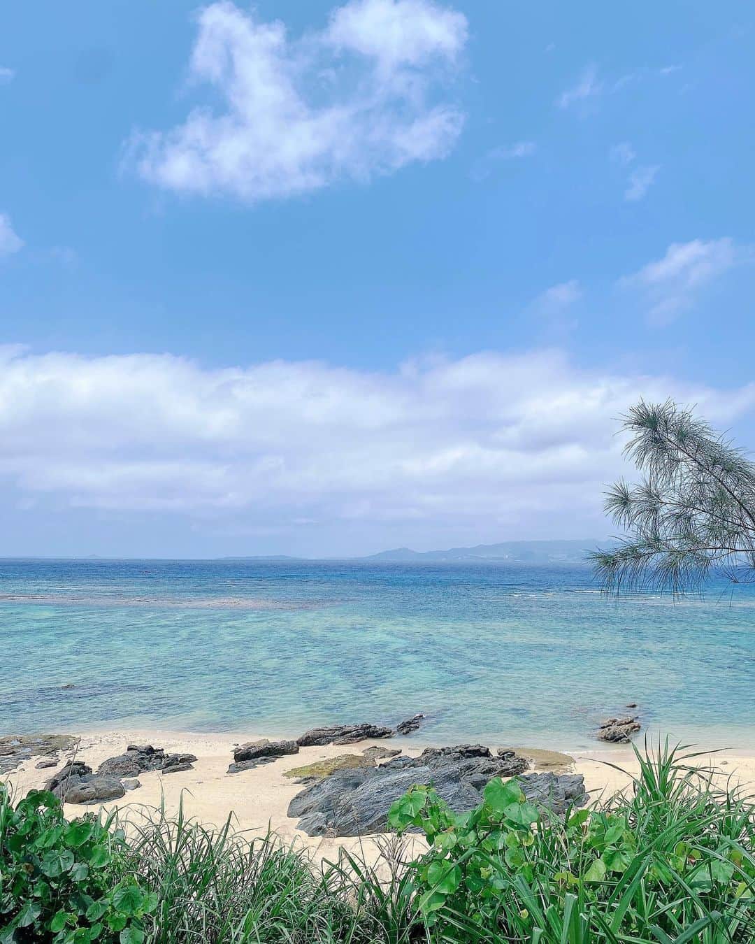 湯本亜美のインスタグラム：「ㅤㅤㅤ 毎日暑いね〜🥵♡ 5月に行った沖縄の写真載せよう 今年もマリンスポーツたくさんした🚣🏽‍♀️  夏にもう一回ぐらい行きたいなぁ🌺」