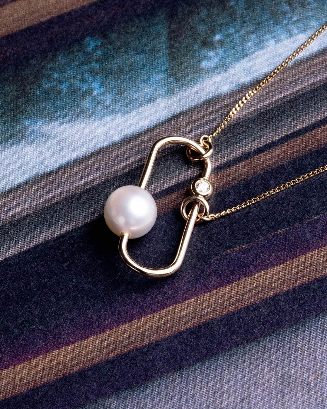 Hirotaka Jewelryのインスタグラム：「“MIRÓ” DIAMOND PEARL NECKLACE #hirotakajewelry」