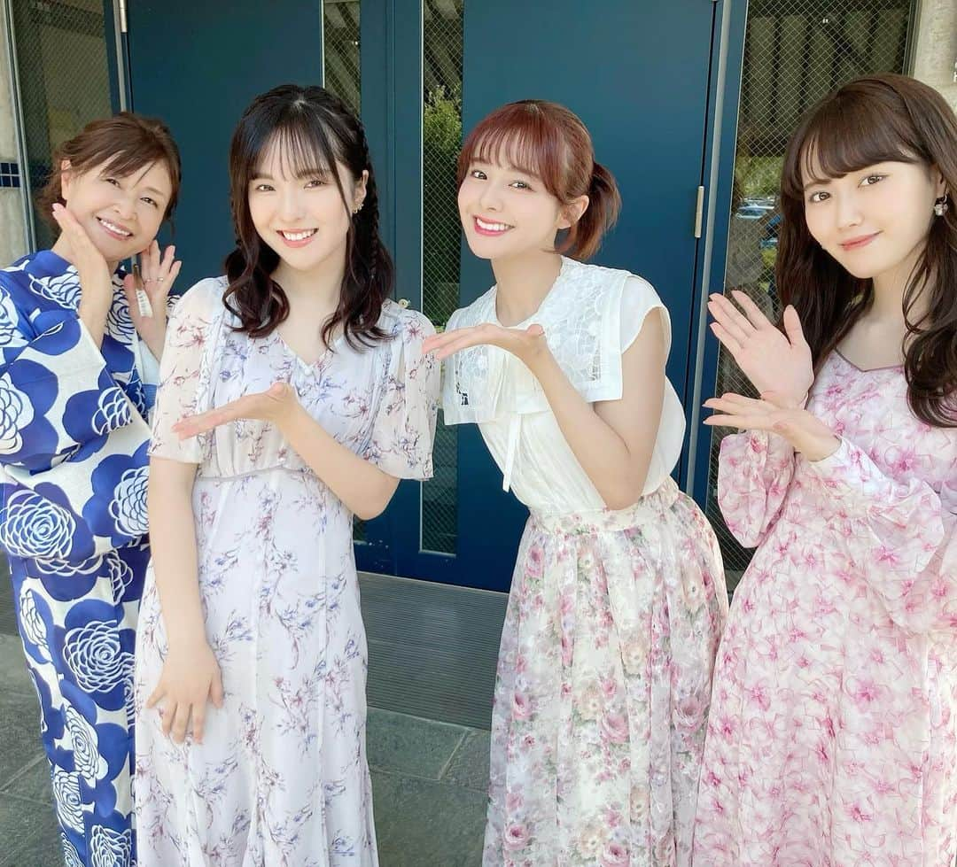 石塚かおりさんのインスタグラム写真 - (石塚かおりInstagram)「#BSN夏ラジオ #ひなたまつり  夏ラジオを盛り上げてくれてありがとー  かわいい娘たち。  いつまでも陰ながら応援してるよ。  #BSN夏ラジオ #ひなたまつり #NGT48 #かわいい #本間日陽 ちゃん #西潟茉莉奈  ちゃん #大塚七海 ちゃん #ひなた #新潟ふるさと村 #公開録音 #遠近法 ごめんなさい #ひなたん カメラ #新潟放送#アナウンサー #ラジオパーソナリティ #ブラニュー#保護者代表 #石塚かおり」7月24日 20時57分 - kaori_ishizuka413