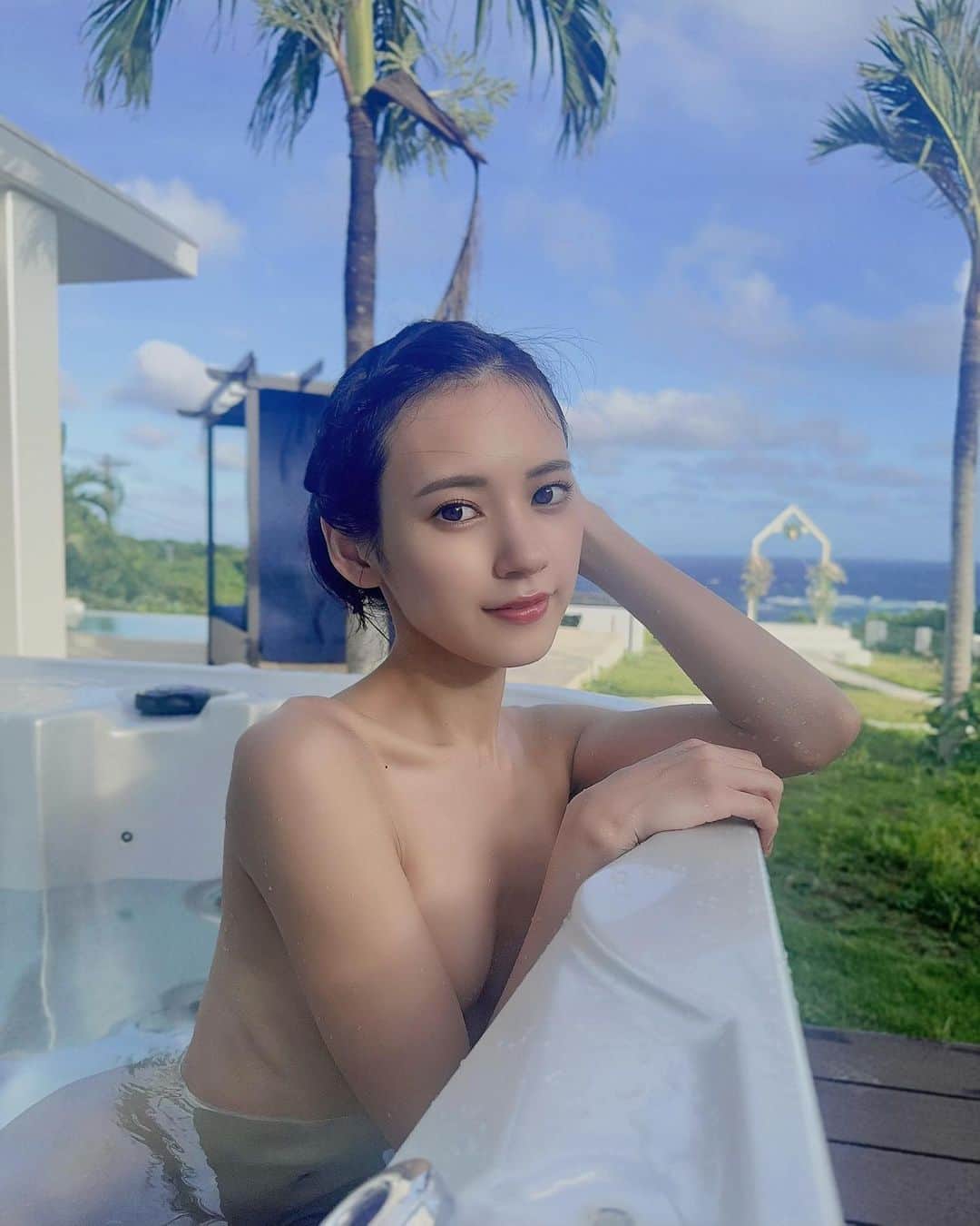 のインスタグラム：「. 🏝️🌺」