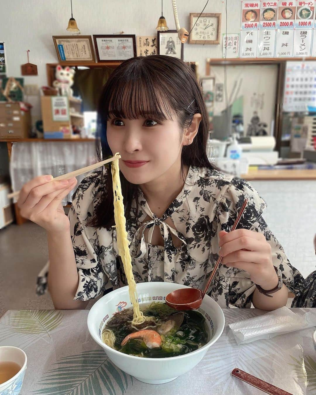 川崎優菜さんのインスタグラム写真 - (川崎優菜Instagram)「. . . 磯ラーメン美味しかった🍜  三陸に行ったら絶対食べて欲しい〜  #岩手 #岩手観光 #岩手グルメ #釜石　#三陸　#三陸海岸  #田野畑村  #三陸グルメ  #東北　 #磯ラーメン　#ラーメン」7月24日 21時26分 - yuna.kawasaki.29