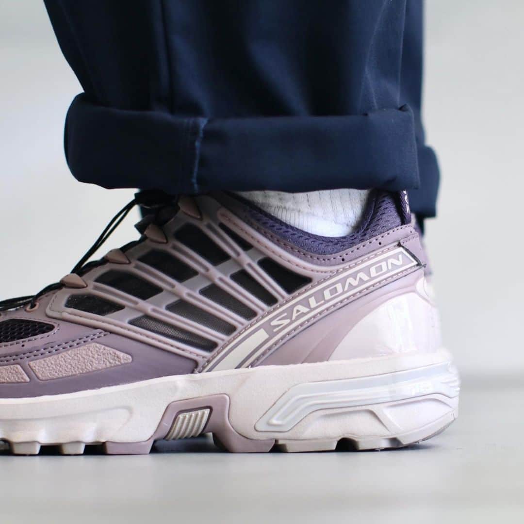 のインスタグラム：「_  SALOMON ADVANCED / サロモン アドバンス "ACS PRO - Night/Moonscape/Ashes -"  ¥ 33,000- _ 〈online  store / @digital_mountain〉 https://www.digital-mountain.net _  【オンラインストア#DigitalMountain へのご注文】 *24時間受付 *14時までのご注文で即日発送 *1万円以上ご購入で送料無料 tel：084-973-8204  _  We can send your order overseas. Ordering procedure details can be found here. >>http://www.digital-mountain.net/html/page56.html  _ #SALOMONADVANCED #サロモンアドバンス _ 実店舗：#WonderMountain  〒720-0043  広島県福山市船町2-23 JR 「#福山駅」より徒歩10分 #ワンダーマウンテン #japan #hiroshima #福山 #福山市q #尾道 #倉敷 #鞆の浦 近く _ WOMEN/GOODS： @hacbywondermountain _」