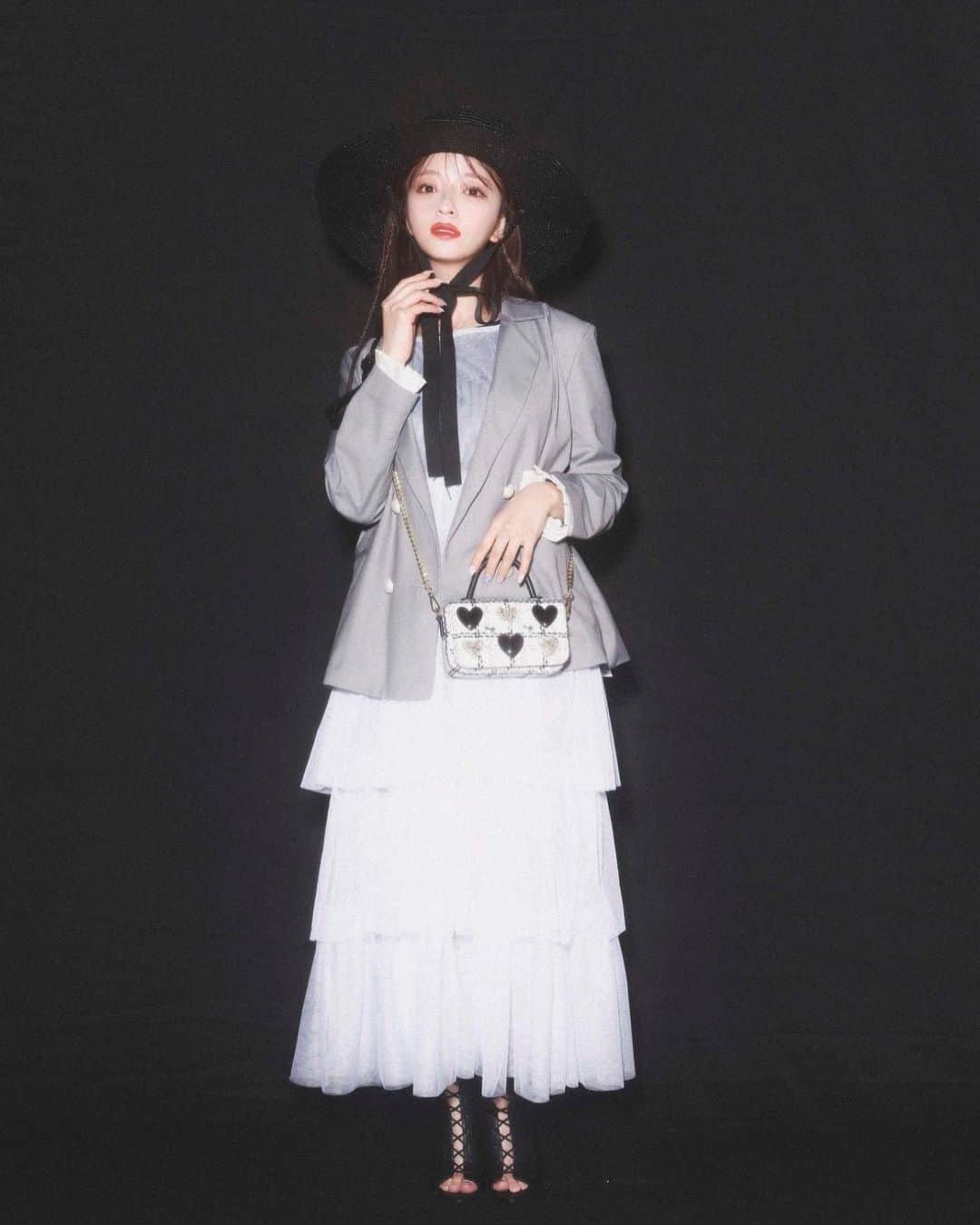 のインスタグラム：「あっちもこっちもさおりんりん」