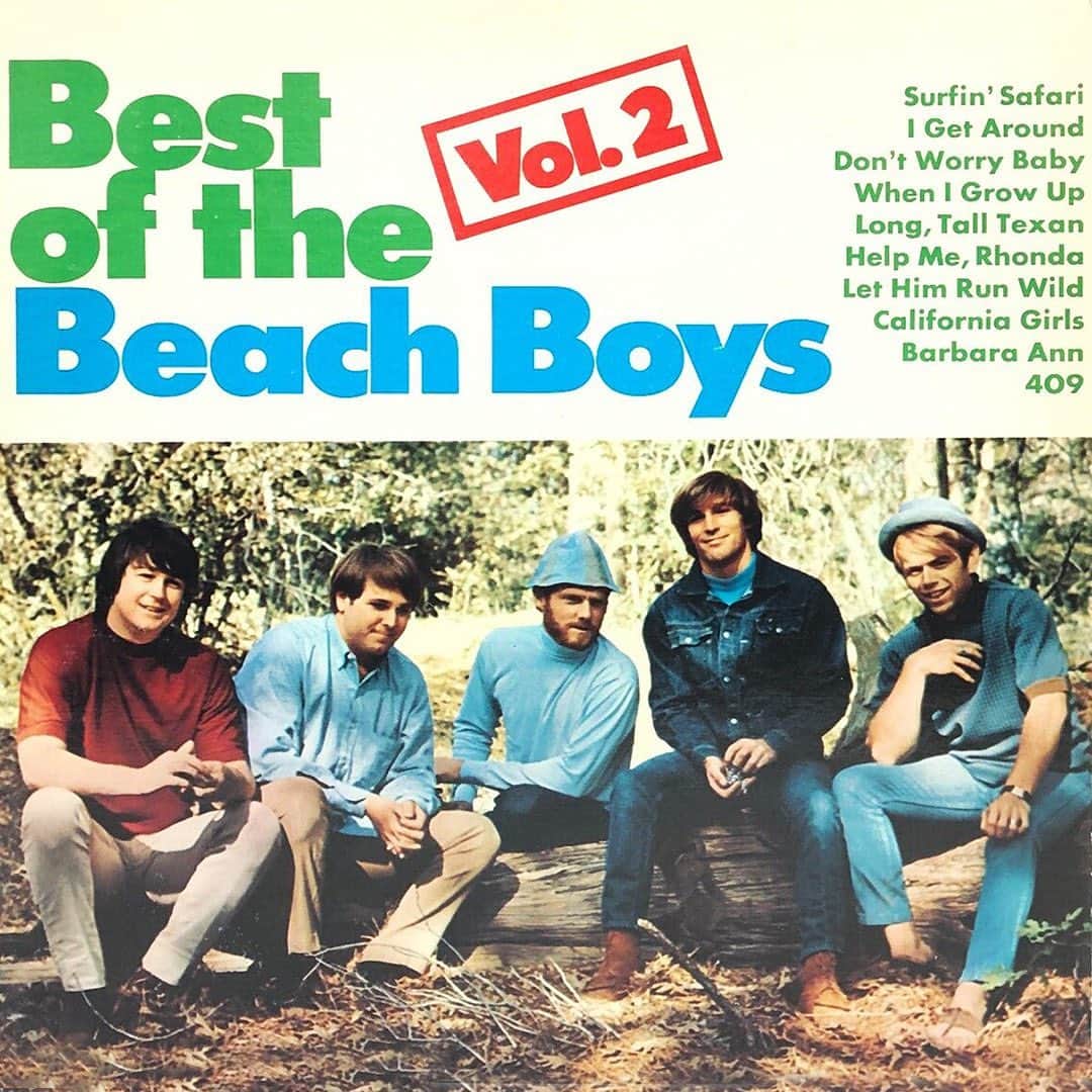 ブライアン・ウィルソンのインスタグラム：「On this day in 1967, Best of The Beach Boys Vol. 2 was released. It was the sequel to the band’s first compilation album, rushed out after Pet Sounds the previous year. The album was compiled by Capitol Records quickly after Brian announced the shelving of SMiLE, after having spent the better part of a year working on it. The album only reached No. 50 on the charts and was not up to the challenge of the new psychedelic music, including The Beatles, Pink Floyd, Cream, Jefferson Airplane and The Jimi Hendrix Experience. A lost opportunity for SMiLE, which would finally see an official release by Capitol Records in 2011 as The SMiLE Sessions.  #1967 #thebeachboys #bestof #psychedelia #smile」