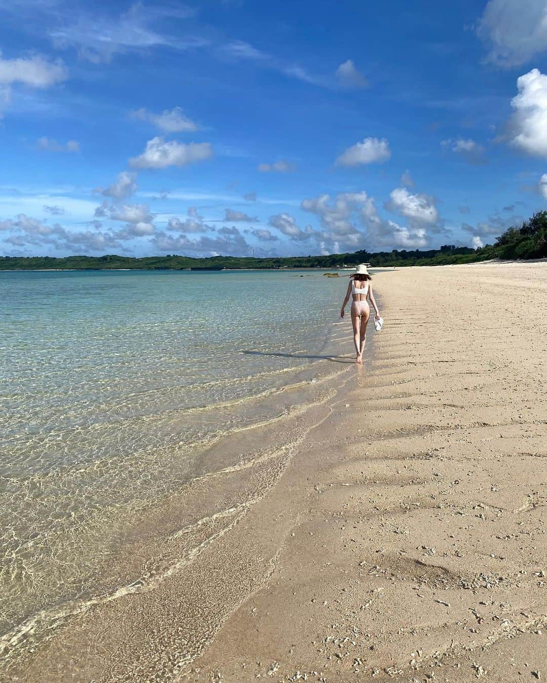 丸山リサのインスタグラム：「🩴⛱️💚」