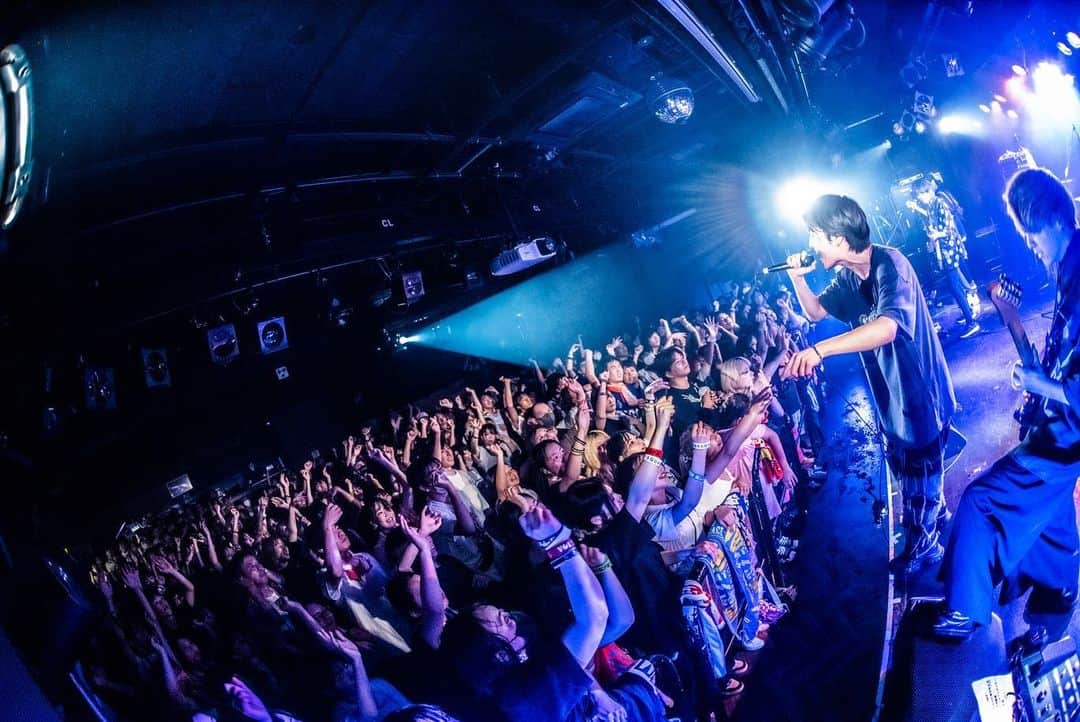 VOI SQUARE CATさんのインスタグラム写真 - (VOI SQUARE CATInstagram)「2023.7.19 大阪 梅田BananaHall DJライブキッズあるある中の人presents.「ライブ行きたい2019 in 2023 〜あの頃のライブをもう一度〜」  #セトリ 1.Re Start 2.有名人になりたくて 3.絶対宣言 4.ネコカブリダンス 5.雷鳴 6.bravery  Guitar Support：@aasaa.72  Bass Support：@watabass_84  Photo by @lyyyyycoris761   #voisquarecat #ぼいすく#バンド #音楽 #ロック #ロックバンド #ライブバンド #ライブ #音楽 #music #rock #ライブキッズ #ライブキッズあるある #大阪 #梅田bananahall #ライブハウス #ライブ写真 #邦ロック #ぼい勢」7月24日 22時02分 - voisquarecat