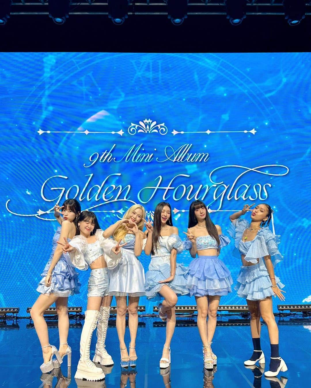 OH MY GIRLさんのインスタグラム写真 - (OH MY GIRLInstagram)「230724 오마이걸 [Golden Hourglass] 컴백 쇼케이스 📸  모두의 여름을 책임질 짱마이걸의 여름이 들려 컴백 쇼케이스 완벽하게 마무리🥰 크리 여러분들 이번 활동도 많은 기대와 사랑 부탁드려요💙  #오마이걸 #OHMYGIRL #OMG #여름이_들려」7月24日 21時58分 - wm_ohmygirl