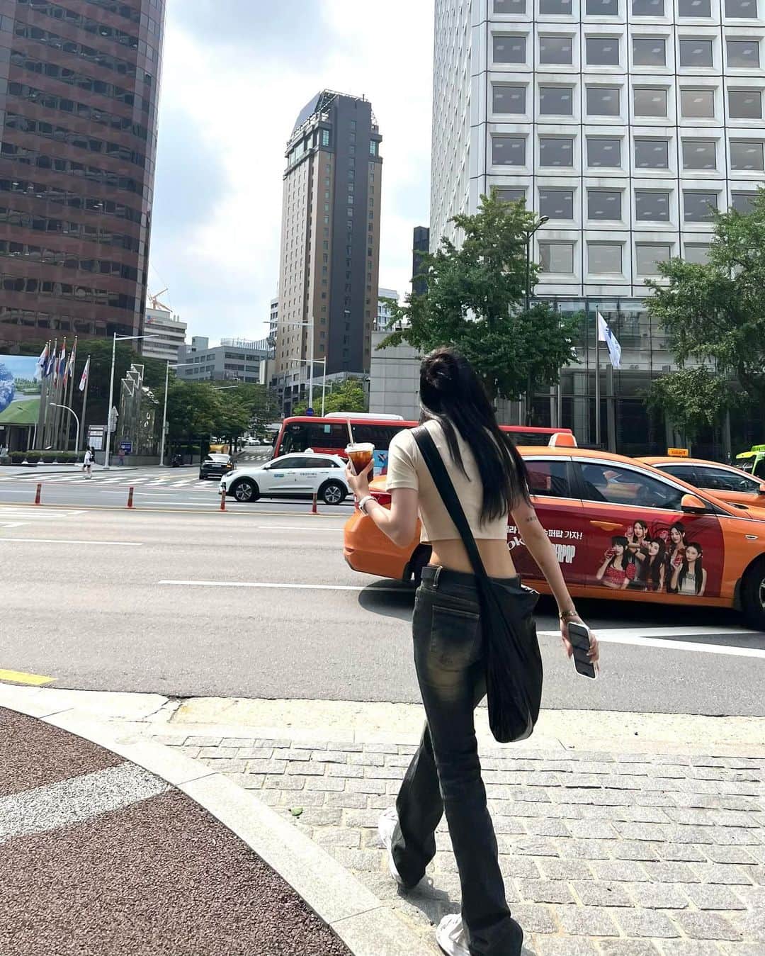 仲本莉絵瑠のインスタグラム：「明日やーーっと팬사인회❣️」
