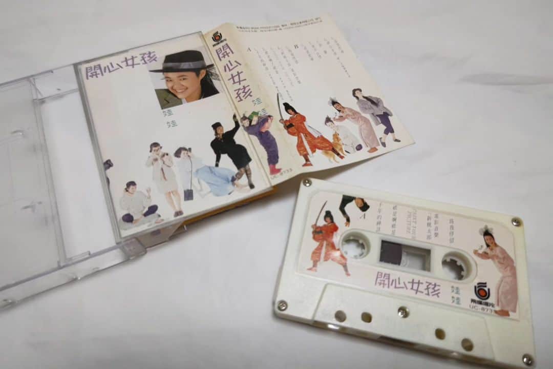伊藤修子さんのインスタグラム写真 - (伊藤修子Instagram)「先日香港で発見した台湾映画、新桃太郎2のVCDです。何日か前に都内の中古店のぞいたときに売っていたカセットテープが新桃太郎の1作目の音楽だということに気づき、まだ売っているか探りに行ったらありました。 1作目と3作目も入手したいのですが中々難しく…。 リン・シャオロウの映画ももっとみたいのですが入手が難しいゾーンです。」7月24日 23時02分 - itoshuko