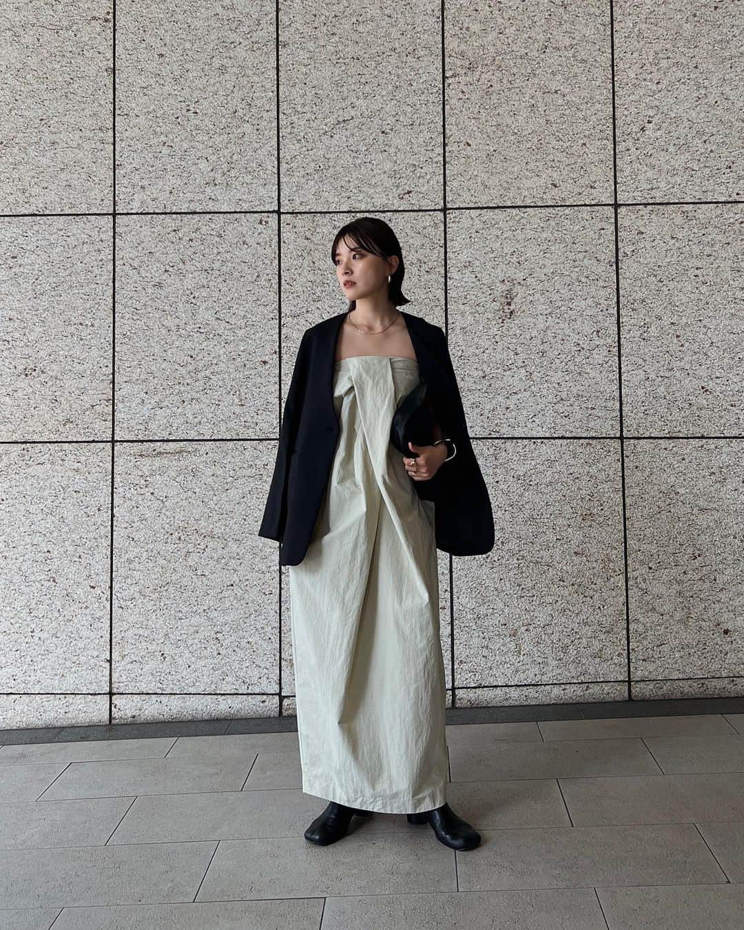 ETRÉ TOKYO ストアさんのインスタグラム写真 - (ETRÉ TOKYO ストアInstagram)「@etretokyo  【 Shinjuku Store Staff 】 ㅤㅤㅤ  Tobi Height：157cm Account：@etretokyo_tobi ㅤㅤㅤ  - - - - - - - - - - - - - - - - - - - - - - - - - - - -  商品詳細はTOPページURLよりチェック🔍 ›› @etretokyo_store  ㅤㅤㅤ スタッフコーディネートも毎日更新中【 #etretokyo_staff_ootd 】をフォロー🐿️  TOPページの"フォロー中"から 気になるスタッフのアカウントをフォロー🤝  - - - - - - - - - - - - - - - - - - - - - - - - - - -   ⁡ 【LUMINE SHINJUKU STORE】  ETRÉ TOKYO ルミネ新宿2店 TEL：03-5989-0979 ⁡ ー営業時間ー (平日、土日祝)11:00-21:00 ⁡ #etretokyo #etre #fashion #etretokyoshinjuku #2023ss#2023etress #etretokyo_staff_ootd  #エトレ#エトレトウキョウ#スタッフスナップ#スタッフコーディネート#スタッフ紹介#アパレルスタッフ#ルミネ新宿#オトナカジュアルコーデ #シンプルスタイル #ブルーデニム #夏スタイル #ぺたんこ靴 #ジャケットスタイル #157cmコーデ」7月24日 22時56分 - etretokyo_store