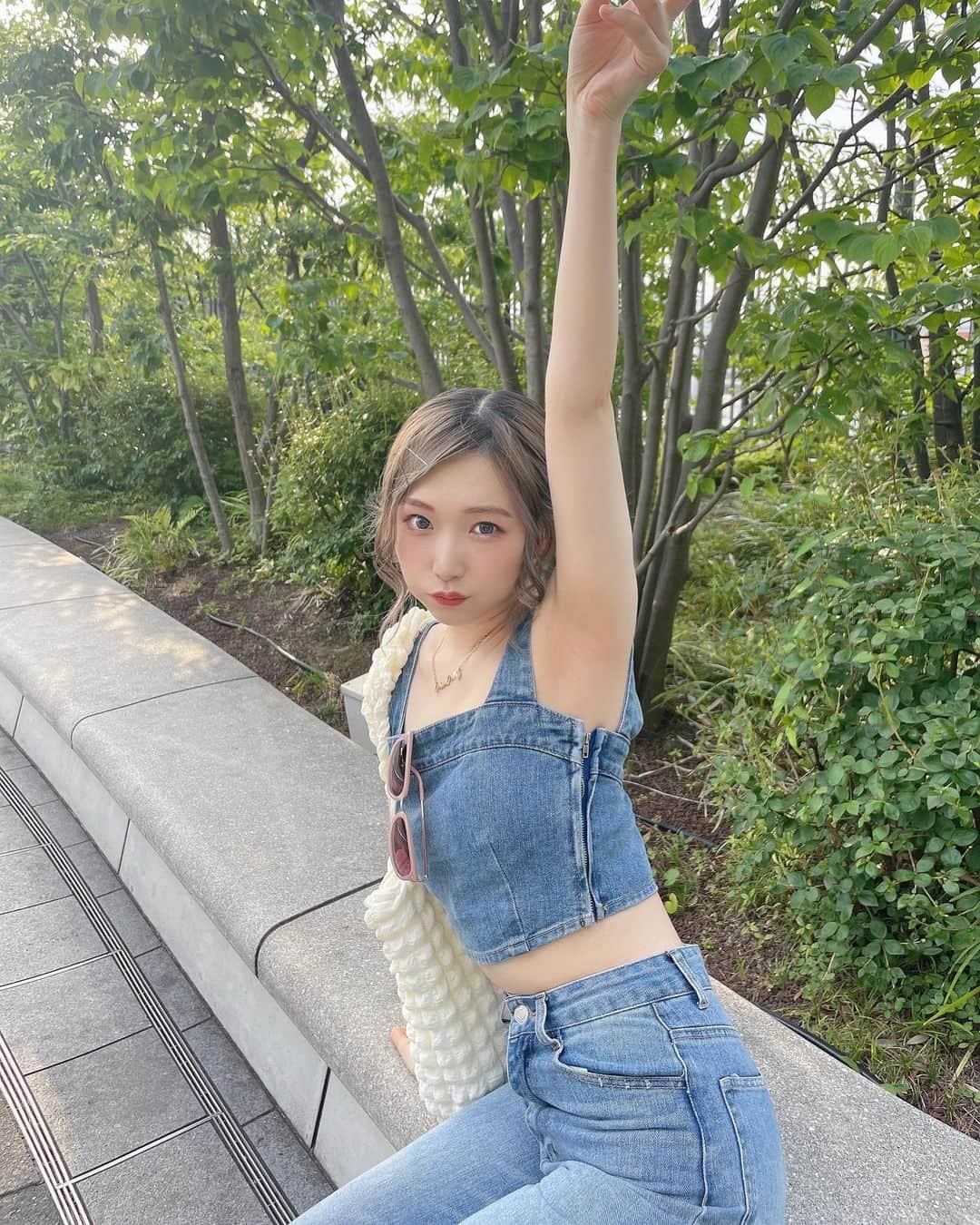 平野友里（ゆり丸）さんのインスタグラム写真 - (平野友里（ゆり丸）Instagram)「🌻  サマーデイズ🏖❤︎  ・ ・ ・ ・  #grl #grl購入品 #grlコーデ #グレイル #グレイル購入品 #グレイルコーデ #ゆり丸 #平野友里 #ゆり丸コーデ #プチプラ #プチプラコーデ #プチプラファッション #プチプラ高見えコーデ #夏コーデ #夏服コーデ #夏 #おだんごヘア #おだんごアレンジ #おだんごヘアー #アイドル」7月24日 23時01分 - yurimaruchan___