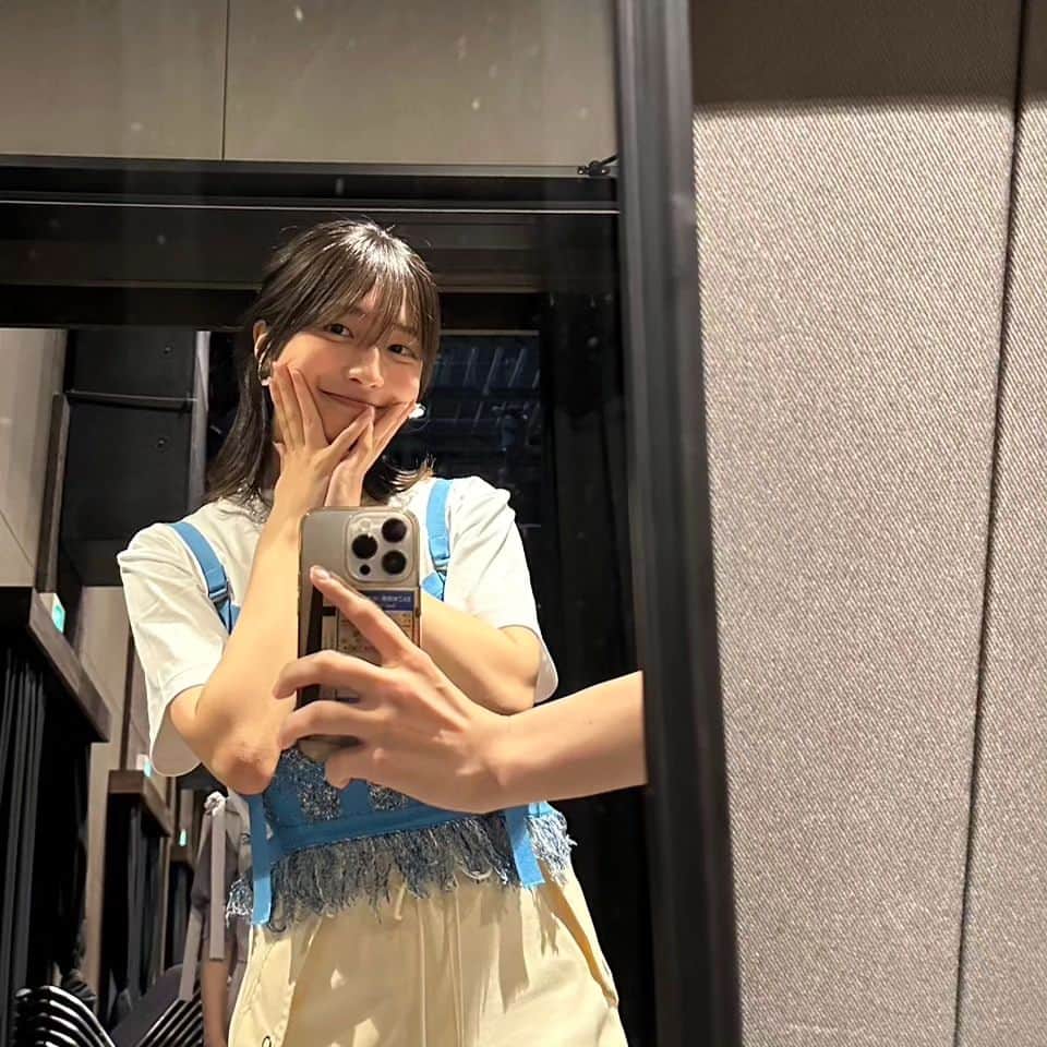 トメイトゥのインスタグラム：「ありがとうございました！⁡ ⁡⁡ ⁡最初は緊張で心臓がやばかったけど⁡ ⁡みんなの声で何とか最後までちゃんと話すことができました！⁡ ⁡ ⁡来てくれた子達ありがとね！⁡ ⁡めっちゃ嬉しかったよォ！⁡ ⁡ライブ見てくれてた子達もありがと！」