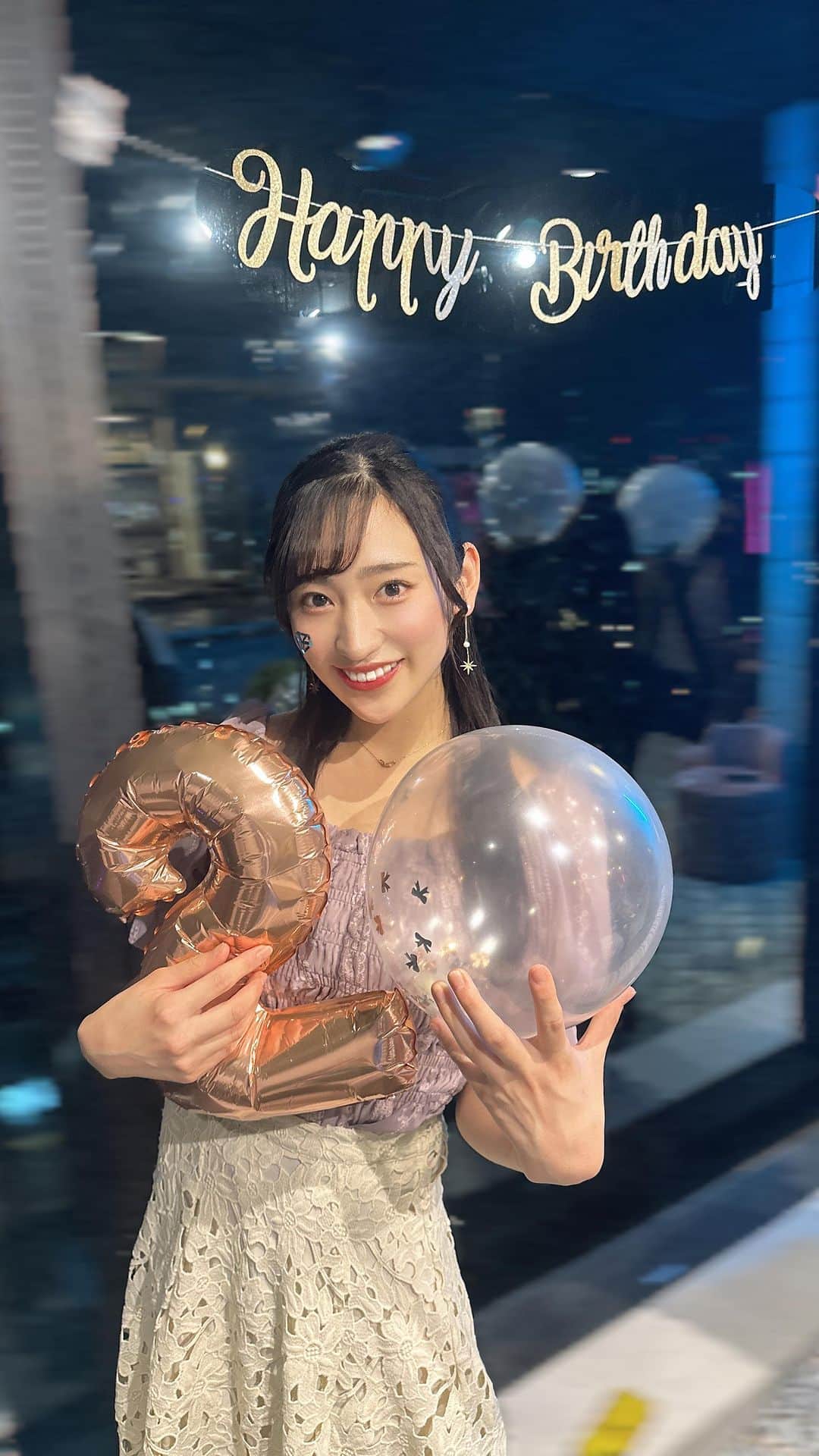 内田ゆめのインスタグラム：「久しぶりのYEBISU🍺🌟  そして！8月26日横浜アリーナにて、アットジャムエキスポ出演いたしましす！🎀  8月11日はメルメルワンマンライブ！！！ 改めまして完売本当に有難うございました🙇‍♂️ 八月はメルメル尽くしだね🎀♡  一緒に最高でhappyな夏にしようね🐬  #東京ドーム #都市対抗  #都市対抗野球  #売り子  #ビール売り子 #野球女子  #プロ野球 #高校野球」