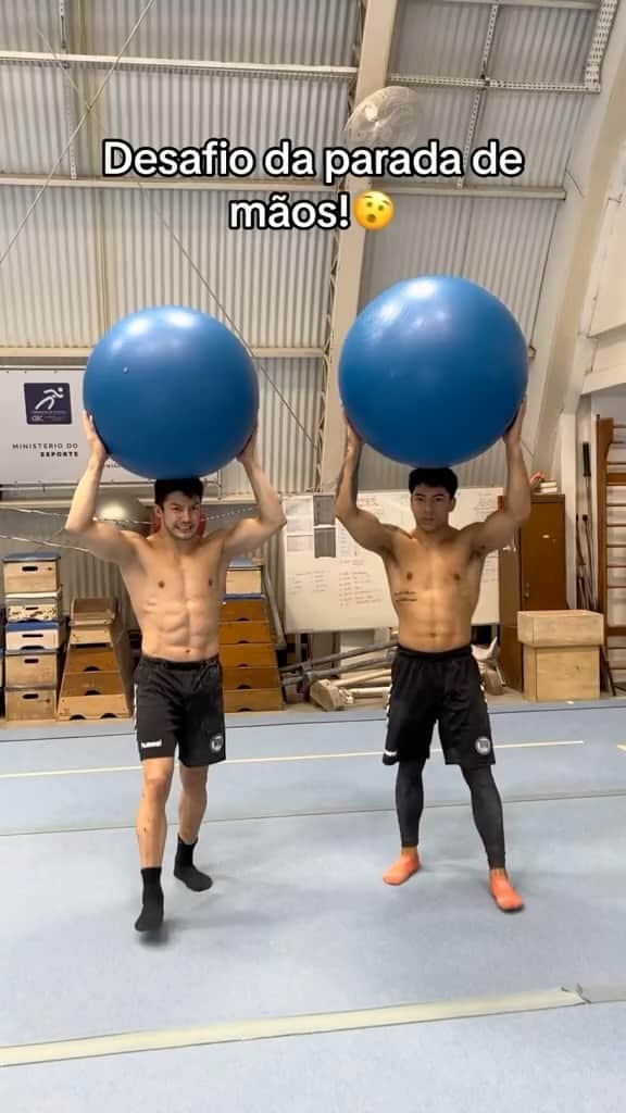 アルトゥール・オヤカワ・マリアノのインスタグラム：「Monday challenge 🔥🫶🏻 Quem será que ganhou????? Bora lá 💪🏻 @trick_sampaio」