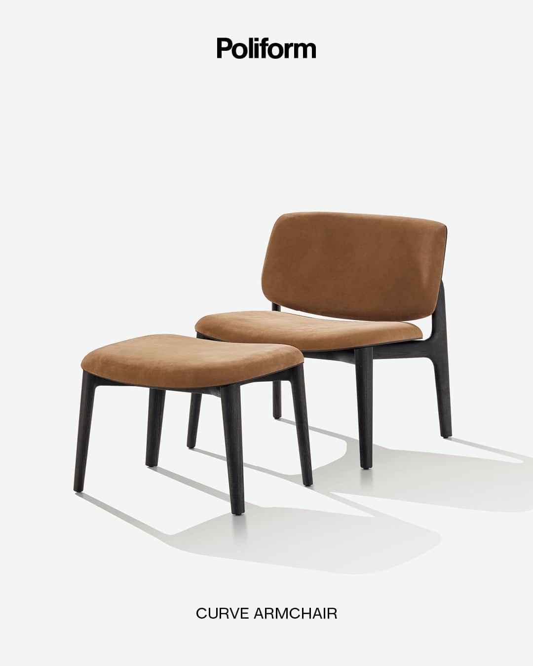 Poliform|Varennaのインスタグラム：「A seating system that interprets the latest living trends and demands, between design and comfort. Discover Curve, by @emmanuelgallinadesignoffice at the link in bio.  #poliform #design #madeinitaly #home #homedesign #livingroom #poliformhome #poliformnews #poliformnovelties #poliformnewcollection #poliformlivingroom #poliformsofa #poliformlivingcollection #poliformcurve #curvearmchair #poliformlifestyle」