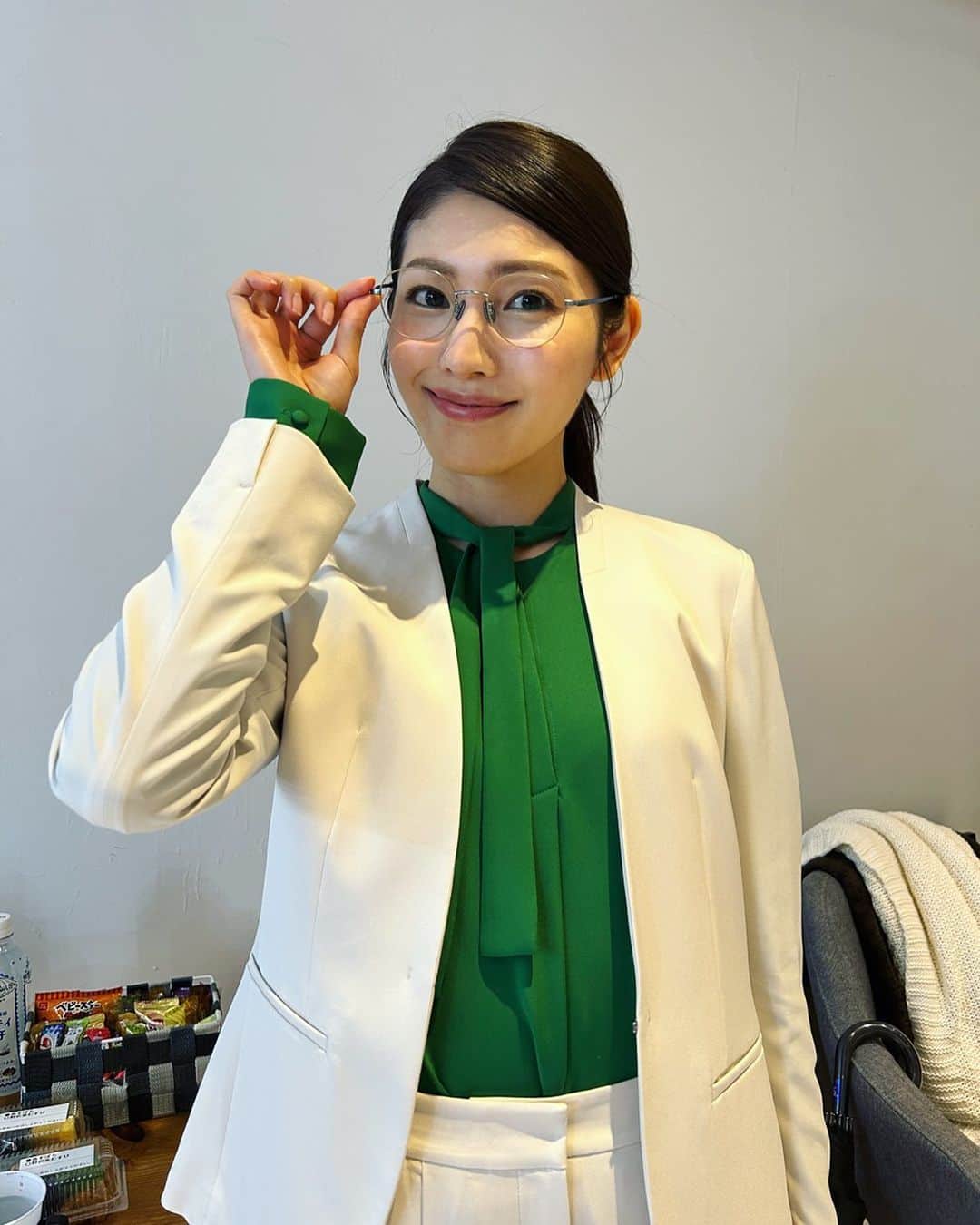 立石晴香のインスタグラム：「リングルアイビー撮影日のオフショットです📷✨ 気づいたら長く更新空いててすみません🥲 時間経つの早すぎる、、  暑い日が続きますが7月もあと少し頑張りましょう✨  #リングルアイビー」