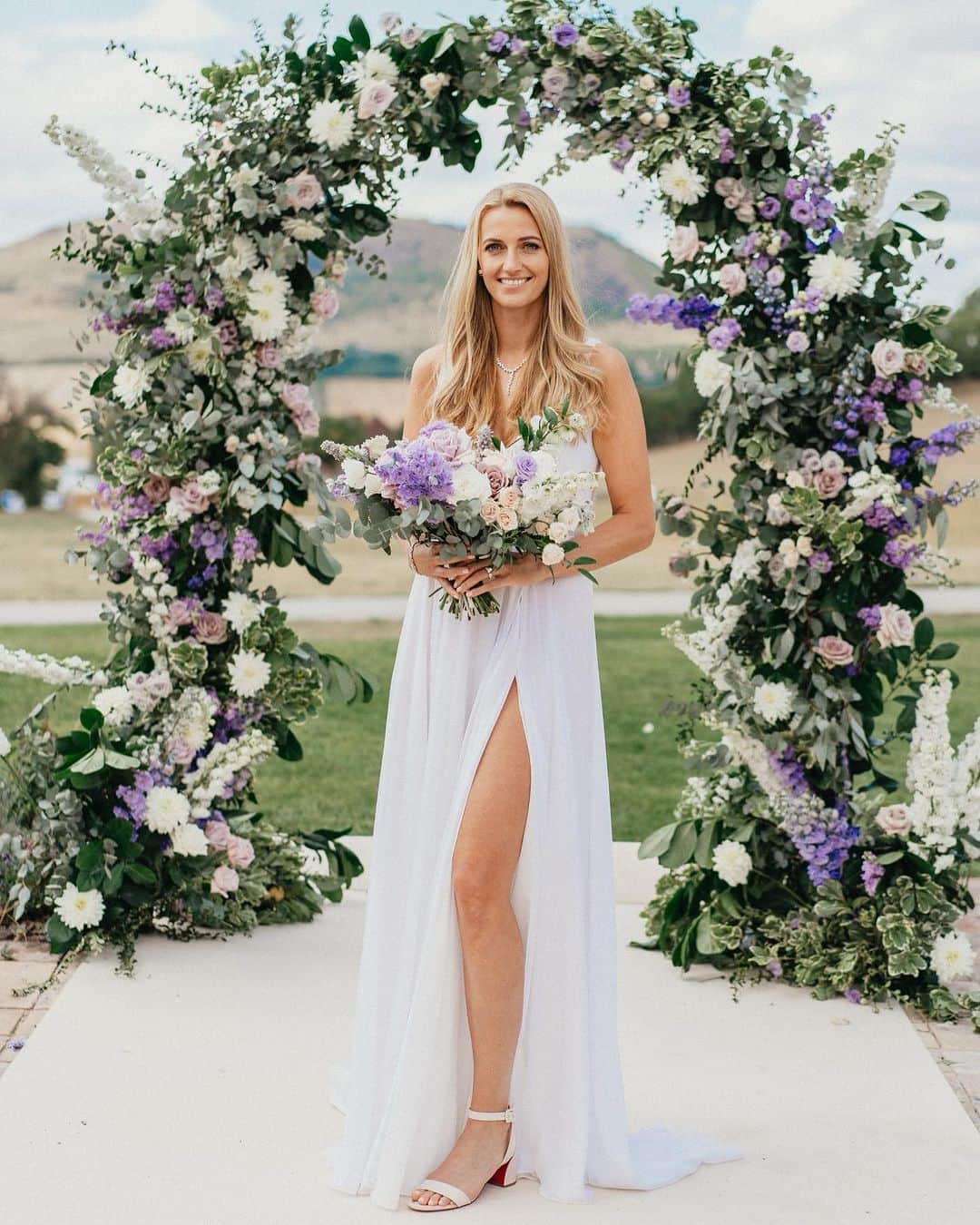 のインスタグラム：「It was a dream to wear this @beatarajska creation on my wedding day. Thank you for bringing my vision to life Beata! ❤️  📍@resort_oblik」