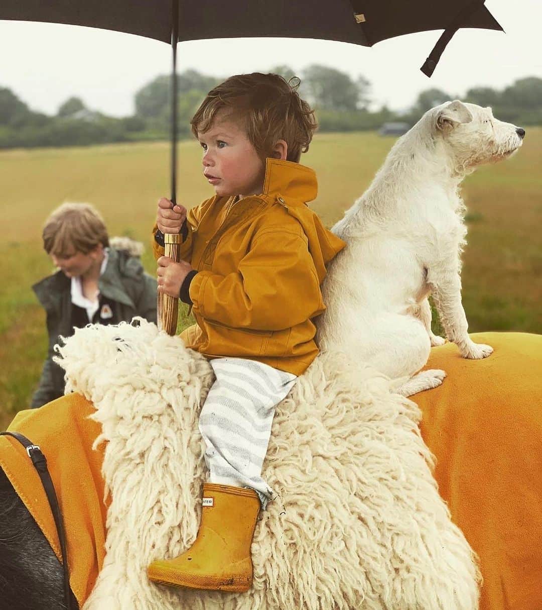 ハンターブーツのインスタグラム：「Grow with Hunter.  Shop Hunter Kids at @harrods」