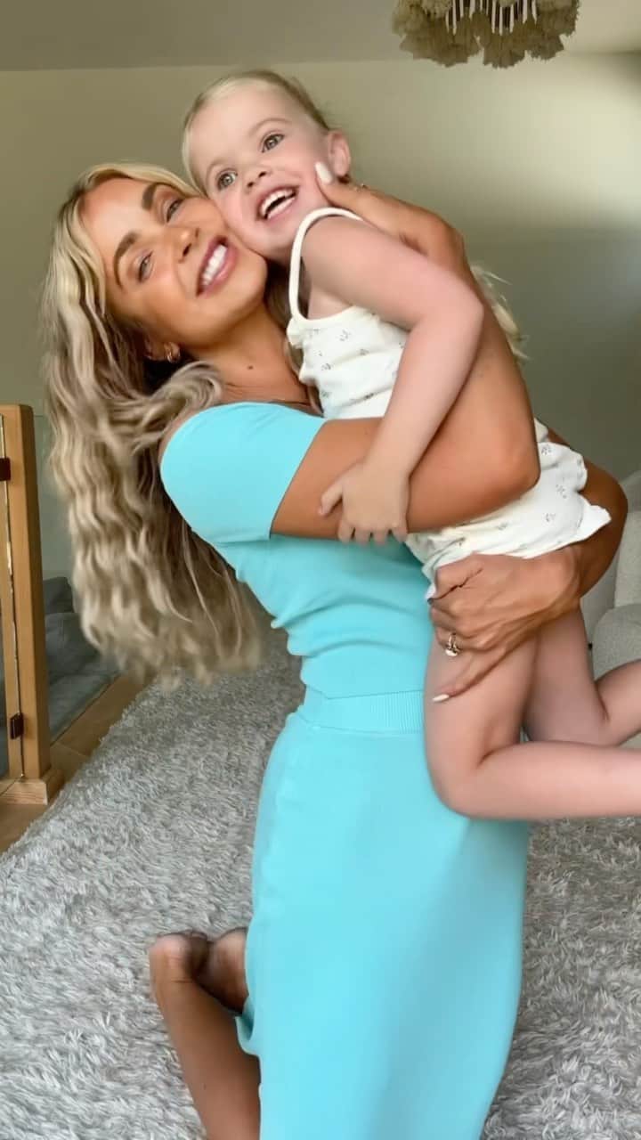 Cara Van Brocklinのインスタグラム