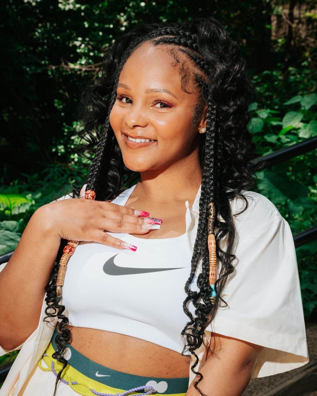 NIKEのインスタグラム：「@hypegirltune of Harlem’s Lite Feet Nation has some picks to hype up your style 💥. From the Naomi Osaka skirt to the always cloud-like P-6000s ☁️ , she’s definitely not letting your swag slip up. You’re now no longer allowed to say “I don’t have anything to wear” for the rest of summer 😎.   Shop Lite Feet’s collection to up your tempo.」
