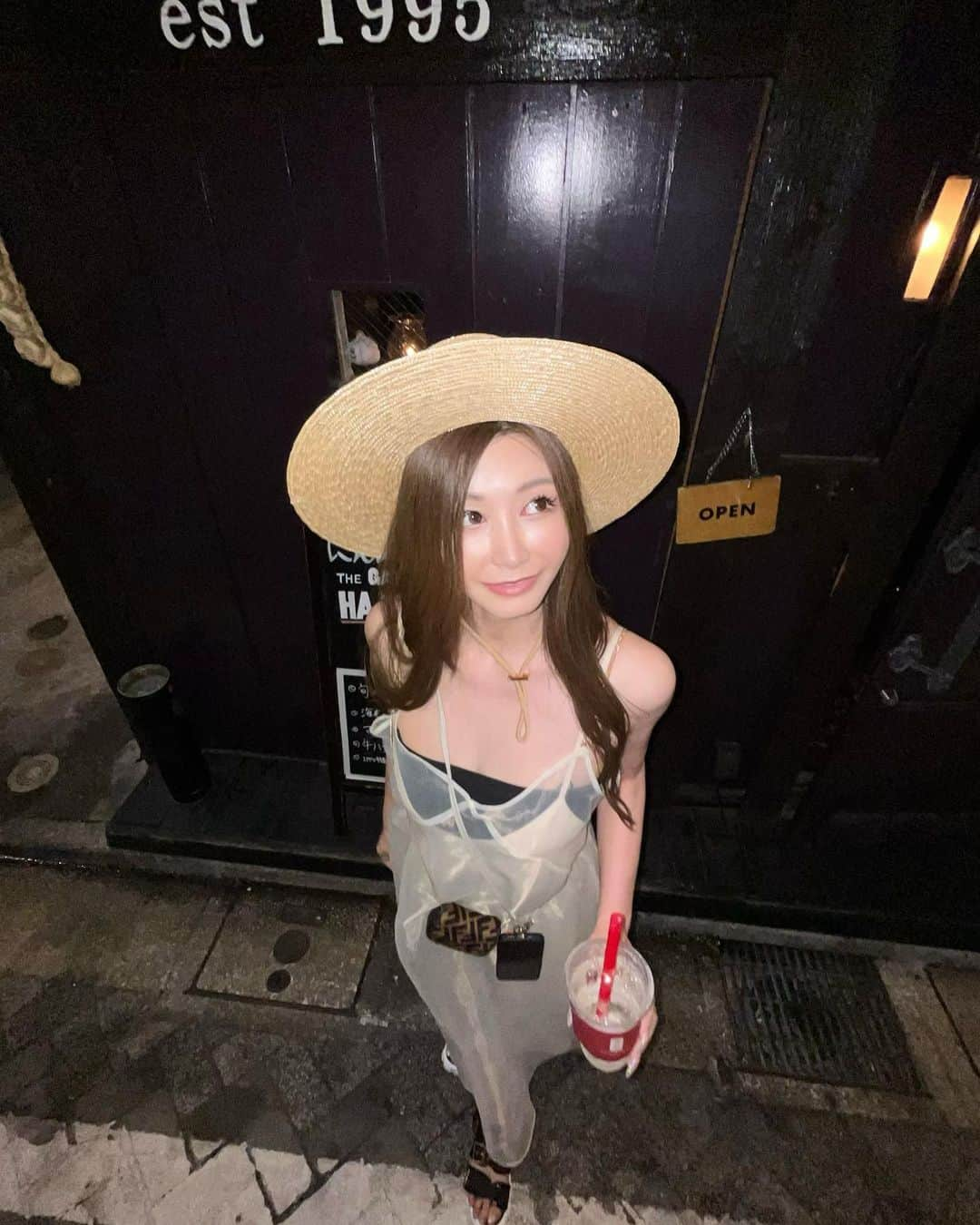 愛弓りょうさんのインスタグラム写真 - (愛弓りょうInstagram)「今年の夏はカンカン帽な愛弓👒 ・ ・ ・ ・ #夏暑い #夏暑いけど好き #gucci #fendi #eimyistoire #愛弓りょう」7月25日 1時49分 - ryo_ayumi1027