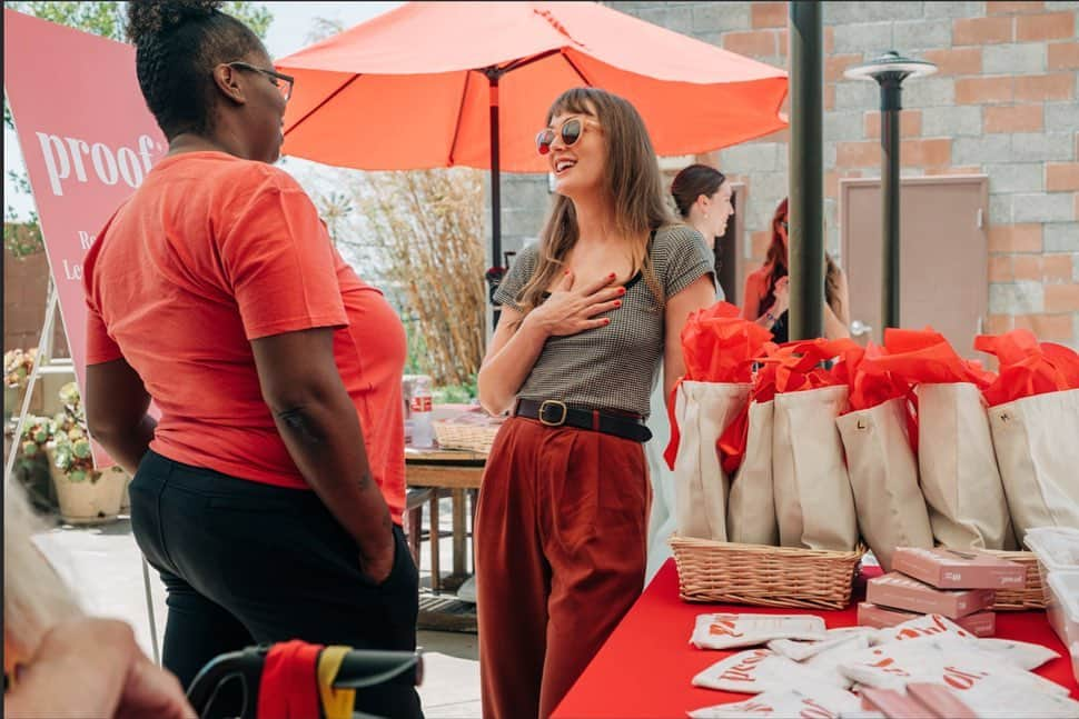 レイトン・ミースターさんのインスタグラム写真 - (レイトン・ミースターInstagram)「I visited @dwcweb to distribute @shopproof undies and to spend time with the center's incredible residents. I believe all women deserve access to great period care.    I'm excited to partner with @shopproof to give back to a place that is very close to my heart, the Downtown Women's Center of Los Angeles. @dwcweb is the only org in LA focused exclusively on serving and empowering women experiencing homelessness and formerly homeless women.   For the next month, @shopproof will donate 10% of proceeds from sales from the link in my bio to @dwcweb so shop now for a great cause!」7月25日 2時00分 - itsmeleighton