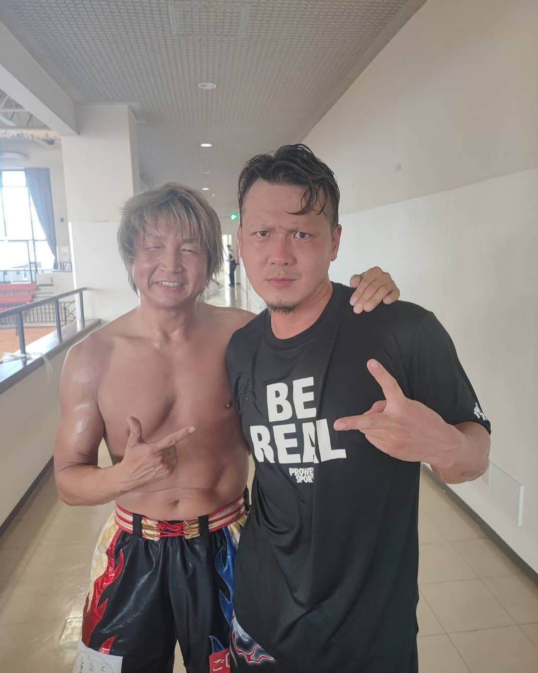 日高郁人さんのインスタグラム写真 - (日高郁人Instagram)「20230723 みちのくプロレス@矢巾町民体育館 東北ジュニアヘビー級選手権 🆚フジタ"Jr"ハヤト  魂解放して闘って、最後の最後まで足掻いたけど、勝てなかった。 記録は更新出来なかったけど、日高郁人のいまは更新出来たと思ってます。 ハヤト ありがとう。 今度リングで会う時は #新相棒タッグ で組みましょう。  サスケ会長、新崎人生社長、ディック東郷さんがいて、宇田川さん、専務もいる。新人の頃と同じ、初心に戻れる唯一のリング。みちのくプロレス ありがとうございました。  #みちのくプロレス  #フジタJrハヤト  #ショーンキャプチャー #日高郁人」7月25日 3時07分 - hidakaikuto