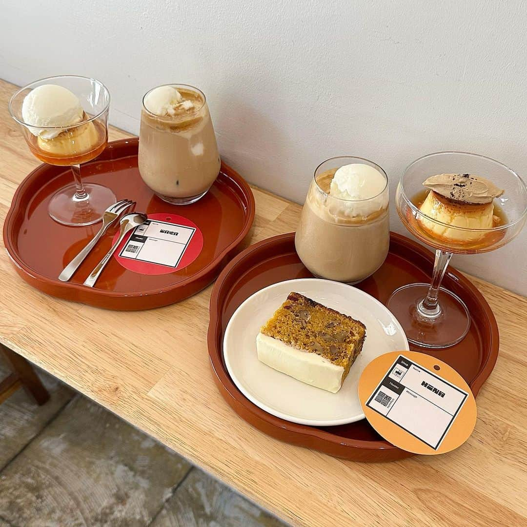 ひなたろす（佐原ひなた）さんのインスタグラム写真 - (ひなたろす（佐原ひなた）Instagram)「📍 TEA GATE COFFEE /恵比寿 　  @tea_gate.coffee   恵比寿にこんな可愛いカフェができたよ♡ マスカルポーネが乗ってるプリン🍮 アフォガートも大好き⛄️🩷  名前入りのコースターを作ってくれるんだけど それがセンスよすぎる🤍推し活にも良さそう♡  🚃access 恵比寿駅から徒歩10分程度  #teagatecoffee #恵比寿 #恵比寿カフェ #恵比寿グルメ #渋谷カフェ #東京観光 #東京カフェ #淡色カフェ #淡色女子 #プリン #アフォガード #カフェラテ #カフェ好きな人と繋がりたい #代々木 #広尾カフェ #代々木カフェ #原宿カフェ #cafe」7月25日 20時30分 - saharahinata