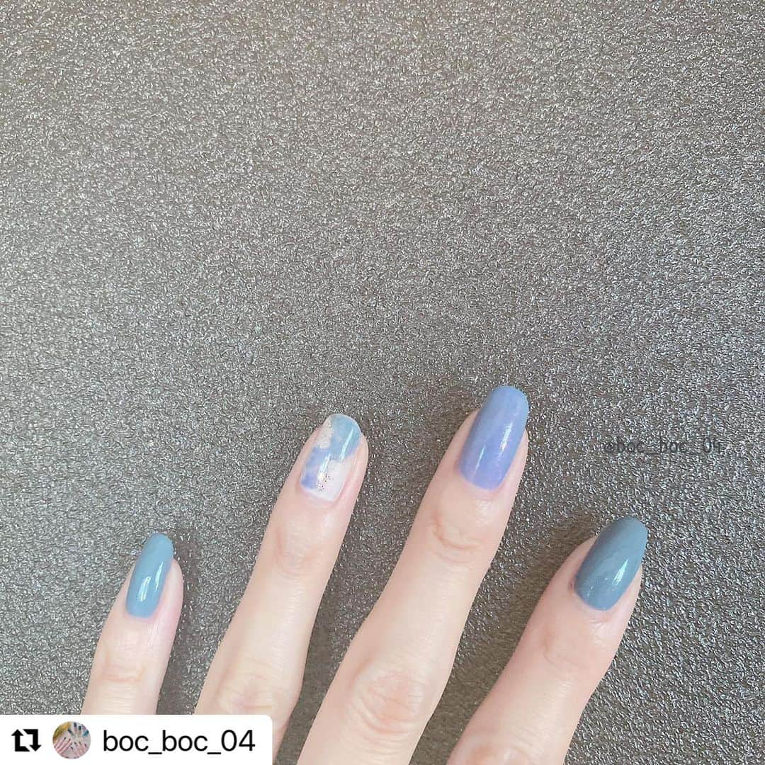 【PLANET NAIL（プラネット ネイル）】公式さんのインスタグラム写真 - (【PLANET NAIL（プラネット ネイル）】公式Instagram)「✰✰✰ ━━━━━━━━━━━━━━━ @boc_boc_04 さま♡  PLANETNAIL  ラメネイル PLB15 巡る流星群 を使った涼しげブルベネイルデザインのご紹介ありがとうございます👩‍❤️‍💋‍👩✨  微妙に違うブルーカラーがたまらなく可愛いです🦋🦋🦋 ぜひみなさまもまねっこしてみてください😮‍💨🩵🩵🩵 ╍ ╍ ╍ ╍ ╍ ╍ ╍ ╍ ╍ ╍ ╍ ╍ ╍ ╍ ╍ ╍ ╍  ' ducatoの限定色が 大好きな色味で困る😔 ' ' @ducato_nail  #ペガサス #はくちょう座 ' @colorclub_jp_official  #softmilk ' @planet.jp  #巡る流星群  ' ' #PR #おしゃれネイル #美甲 #せるふねいる #セルフネイル #セルフネイル部 #ネイル #プチプラネイル  #セルフネイラーさんと繋がりたい  #おしゃれさんと繋がりたい #指甲 #天然石ネイル #透明感ネイル #ducato #デュカート #もやもやネイル #青ネイル #水色ネイル #ブルーネイル #ラメネイル #寒色ネイル #ブルベネイル」7月25日 14時46分 - planet.jp