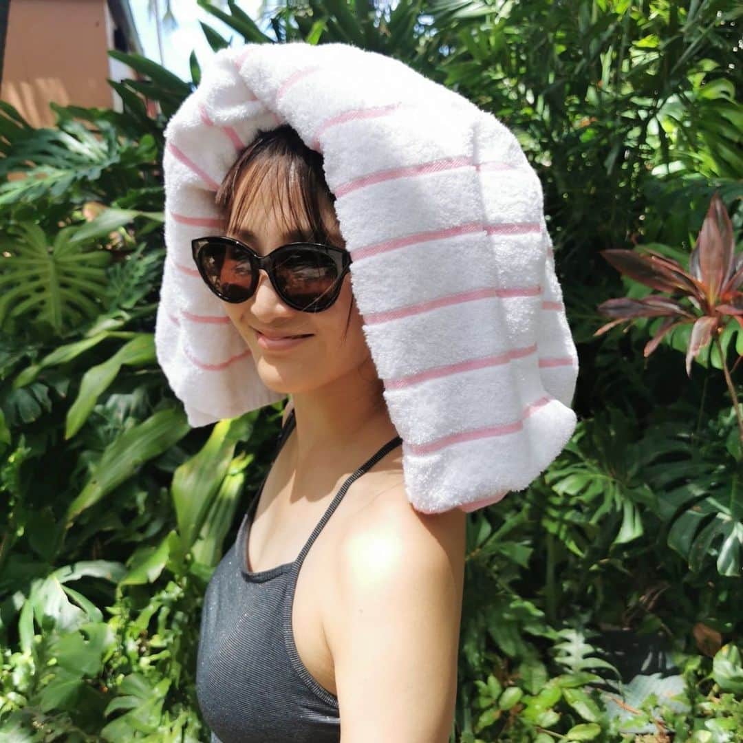花音舞さんのインスタグラム写真 - (花音舞Instagram)「🔚🌺   Hawaiiの思い出記録。 楽しかったなー。 お付き合い頂きありがとうございました♡  日焼け…🧴したよ。 日傘も持たず、光合成したからね。 時にはバスタオル頭にのせたけど🙄🙄🙄  まだまだ暑い日が続きますが、皆様どうかお元気で🏖️  #hawaii  #honeymoon  #honolulu  #thankyou」7月25日 14時46分 - mai_kanon_official