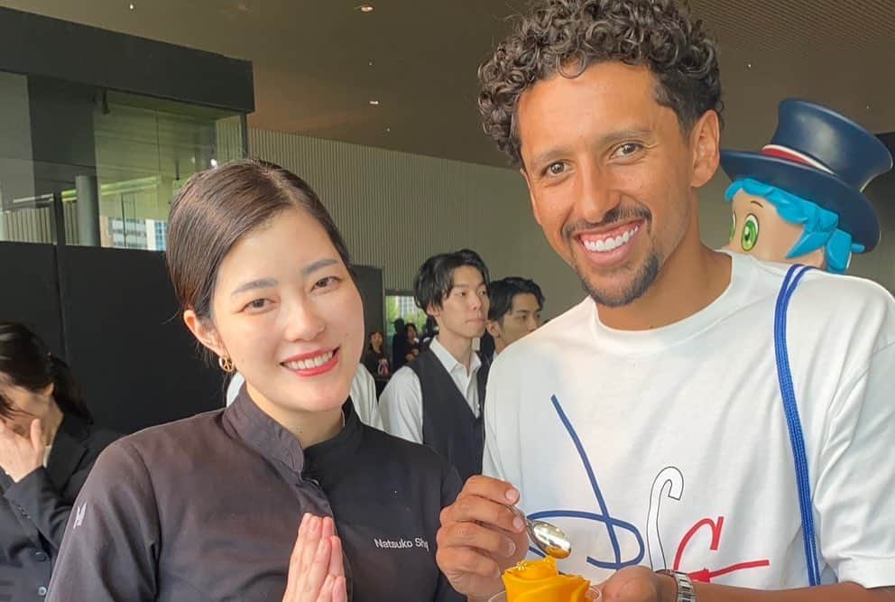 庄司夏子さんのインスタグラム写真 - (庄司夏子Instagram)「I believe that chefs are like athletes too. The condition in a kitchen is very tough, standing throughout a day and long working hours, and we also need to train our skills everyday. There are still very few female chefs , and even fewer people who want to become chefs in Japan. I would like to tell everyone that this is a wonderful job where such a dream can come true through this precious opportunity.Thank you very much team @psg greatest players and @faballegre .」7月25日 14時42分 - natsuko.ete