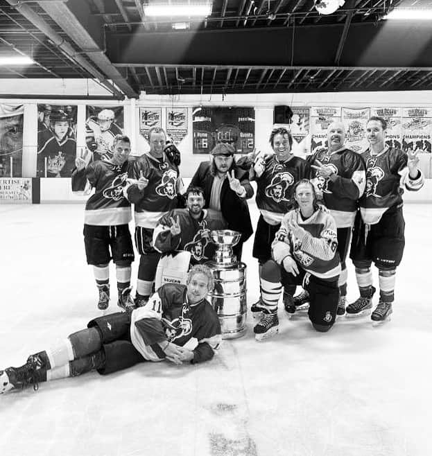 ケヴィン・ゼガーズのインスタグラム：「Back 2 Back Champs.  Chevaliers never quit. All heart.  We’re coming for #3 next year.」