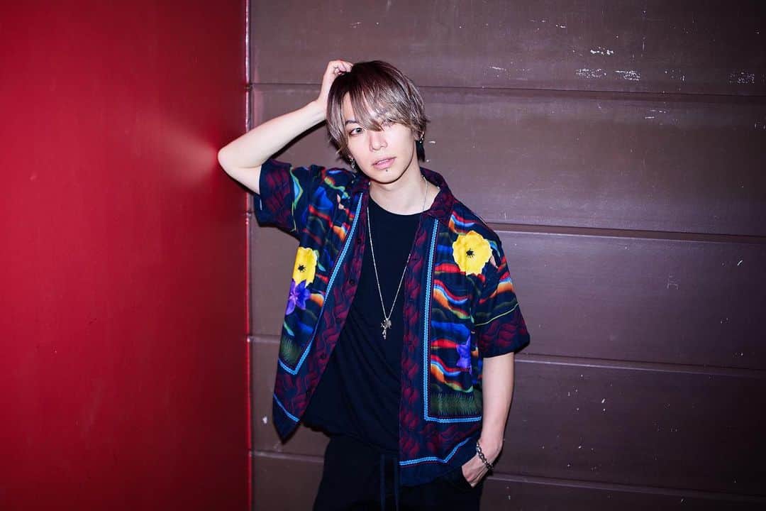 武瑠のインスタグラム：「#toga #miliondollarorchestra #chromehearts」