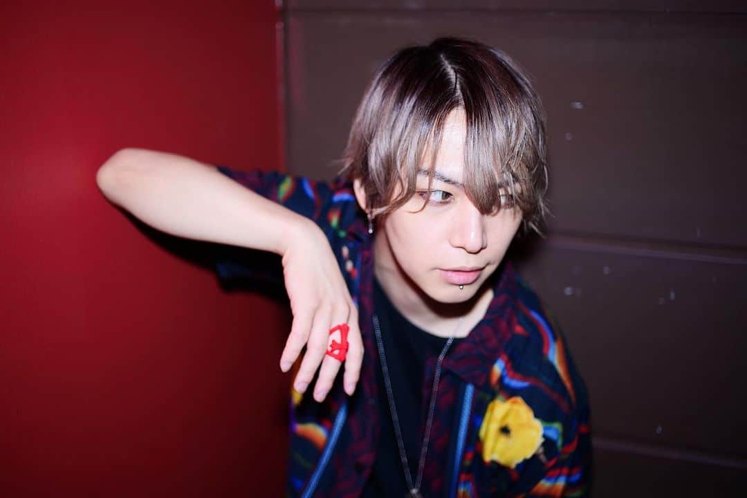 武瑠のインスタグラム：「#toga #miliondollarorchestra #chromehearts」