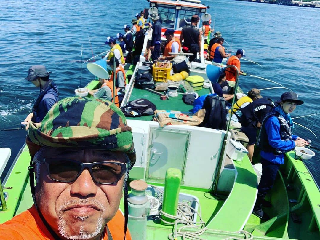 省吾さんのインスタグラム写真 - (省吾Instagram)「本日は子供達の釣り大会のお手伝いしてます😊 釣り好きになって欲しいなぁ〜 目指せ釣り人口爆発的増大‼️」7月25日 13時11分 - shogo_hinokuruma