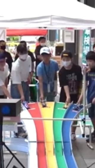 ミニ四駆のインスタグラム：「【ミニ四駆 ジャパンカップ2023 東京大会1 ジュニアクラス優勝決定戦‪】‬レース終盤の劇的な展開にご注目ください！  #ミニ四駆  #mini4wd  #tamiyamini4wd」