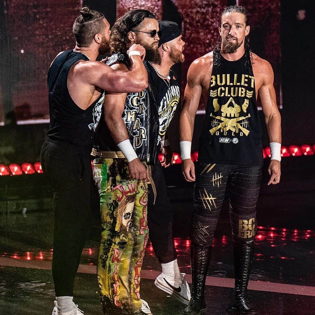 ジェイ・ホワイトのインスタグラム：「Collision Cowboys. #BANGBANGGANG #GunnsUp👆 #AEWCollision - 📷 @kimberlasskick」