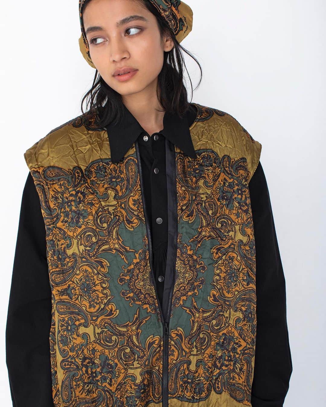 ノーマ ティーディーのインスタグラム：「NOMA t.d. 23FW  #36 'COME TOGETHER'  Between flower and paisley」