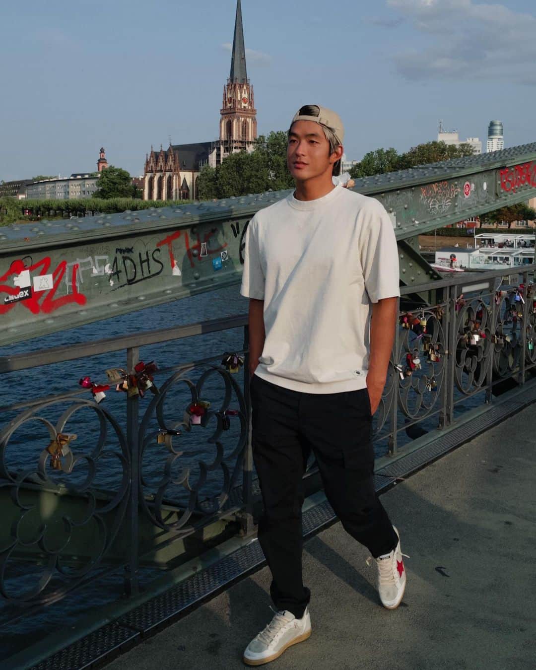 五十嵐カノアのインスタグラム：「stopped in germany on my way home 🇩🇪 8/10 recommend」