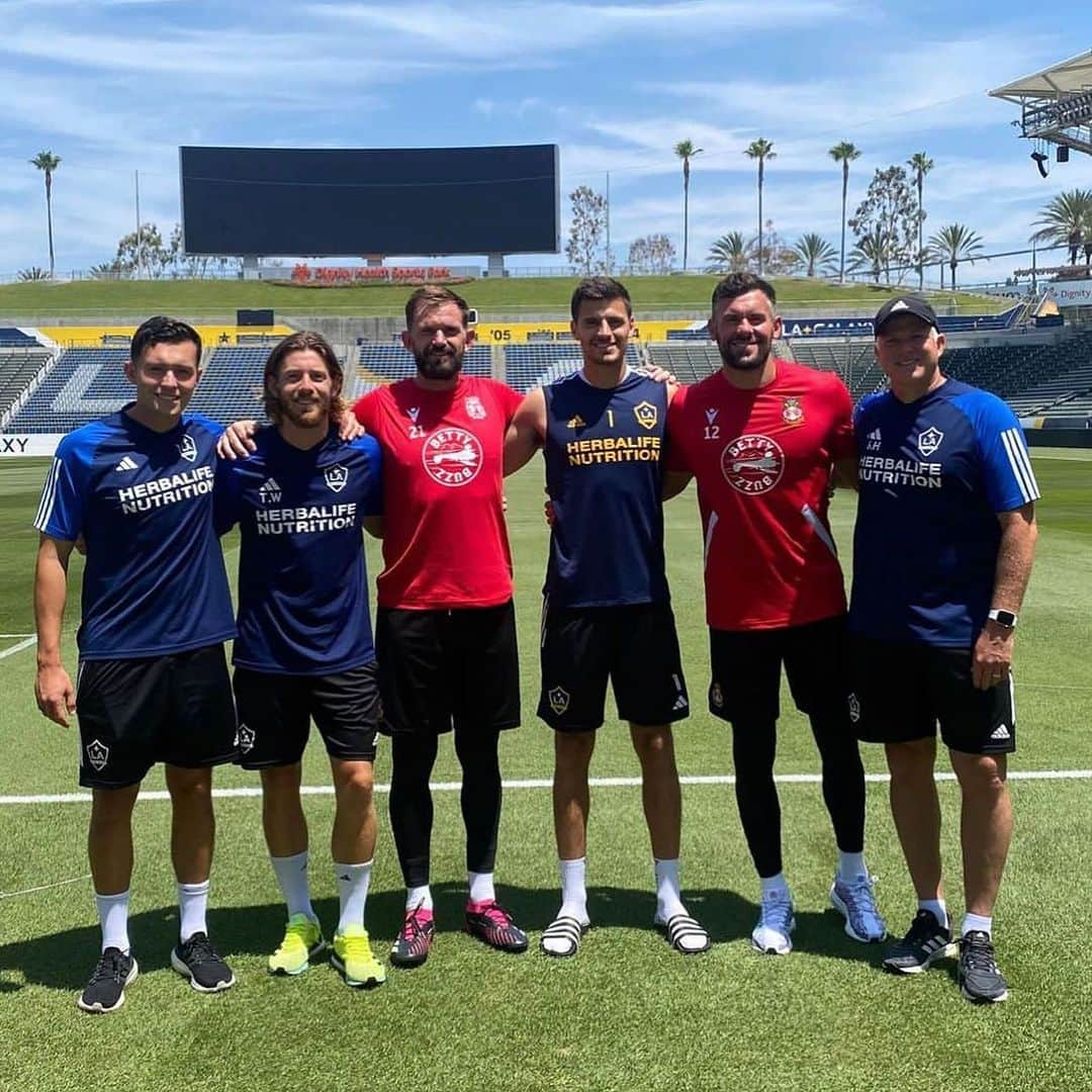 ベン・フォスターさんのインスタグラム写真 - (ベン・フォスターInstagram)「L.A Photo Dump.  A Belting Time was Had! 🇺🇸⚽️❤️  @wrexham_afc @lagalaxy」7月25日 9時55分 - benfosters