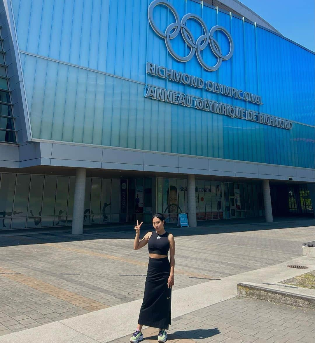 イ・サンファのインスタグラム：「Hold a special place in my heart 🥇⛸️♥️ HERE IN VANCOUVER!!! #richmondolympicoval   내 나이 20살, 나의 꿈이자 내 목표를 이룬 이곳!!!!!!!! 갑자기 스케이트가 타고 싶어졌다!!!!!!!! #지난날의여행기록 #동네영웅이상화」