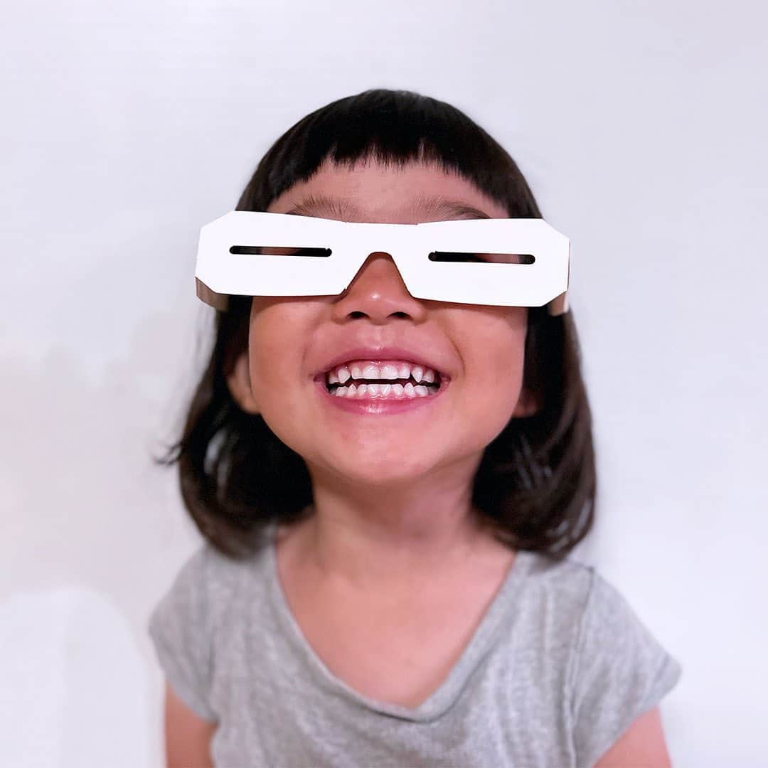 LIVING MOTIFのインスタグラム：「. ショップイベント｜SUPER PAPER WORKSHOP 8/3(木)より開催  「かみの可能性を追求する」福永紙工による @superpapermarket が六本木にやってきます。「紙」「自由研究」をテーマに、福永紙工にゆかりのある6人のクリエイターが紙にまつわる自由研究を発表します。  今回は、子どもたちも参加できるワークショップをたくさん企画しました。 peatixサイトにて、お申し込み受付中です！  お申し込みなど、詳細はプロフィールのリンクからご覧ください。 @livingmotif   #livingmotif #リビングモティーフ #superpaperworkshop #福永紙工 #fukunaga_print #superpapermarket #石川将也 #ishikawamasaya_fps #坂本俊太 #sakamotoshunta #neeeewjp #perfektron #三星安澄 #mitsuboshi_design #寺田尚樹 #テラダモケイ #teramokeiten #和田恭侑 #injan」