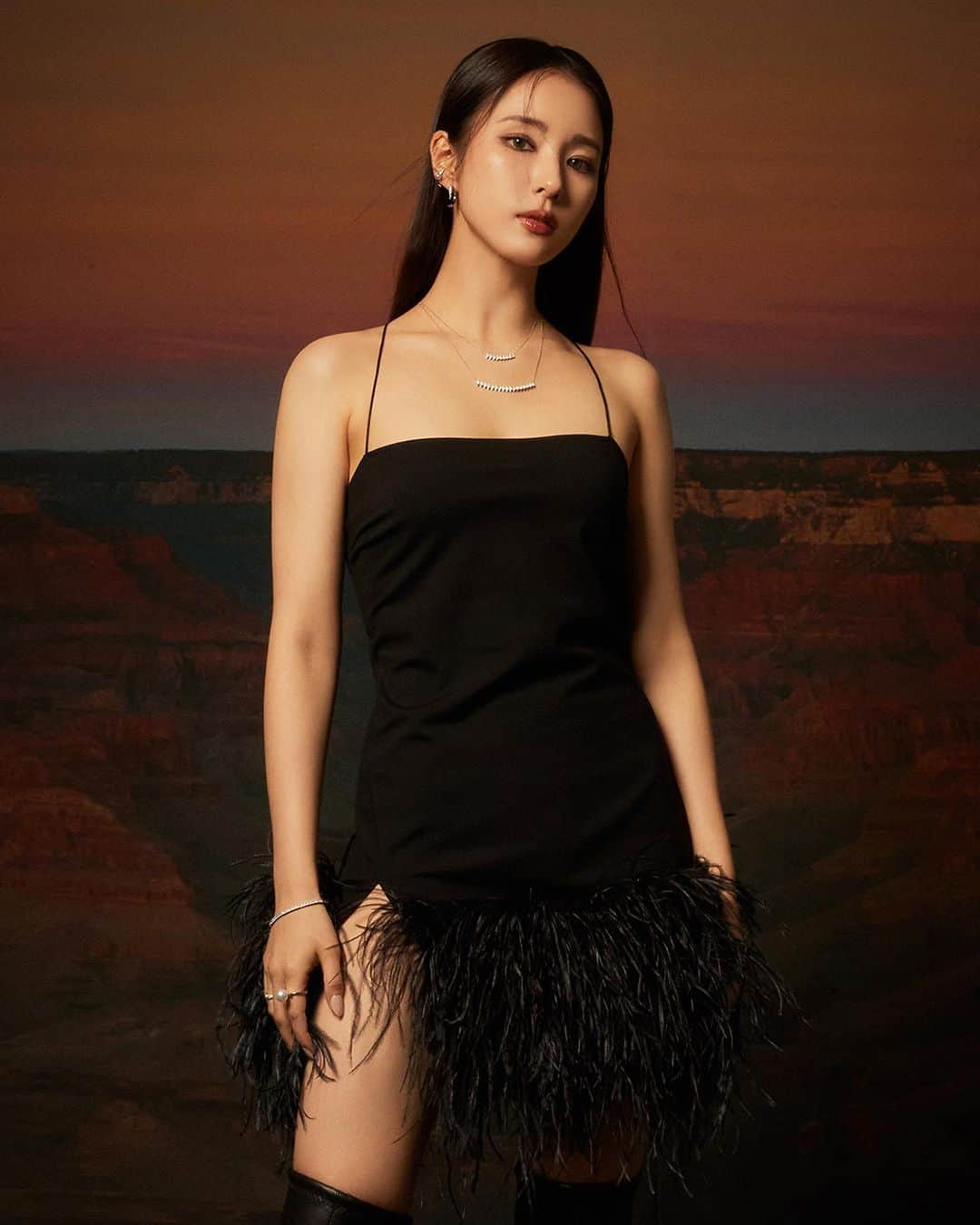 TASAKIさんのインスタグラム写真 - (TASAKIInstagram)「Korean actress SaeKyeong Shin (@sjkuksee) wears exquisite jewellery from our danger collection. She presents her sensual and charismatic appearance with danger jewellery, conveying TASAKI's spirit of Timeless Beauty.   #TASAKI #TASAKIdanger #ShinSaeKyeong #타사키 #타사키데인저 #신세경」7月25日 19時00分 - tasaki_intl