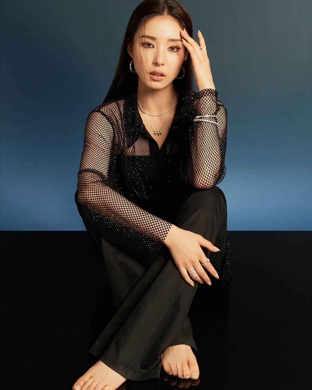 TASAKIさんのインスタグラム写真 - (TASAKIInstagram)「Korean actress SaeKyeong Shin (@sjkuksee) wears exquisite jewellery from our danger collection. She presents her sensual and charismatic appearance with danger jewellery, conveying TASAKI's spirit of Timeless Beauty.   #TASAKI #TASAKIdanger #ShinSaeKyeong #타사키 #타사키데인저 #신세경」7月25日 19時00分 - tasaki_intl