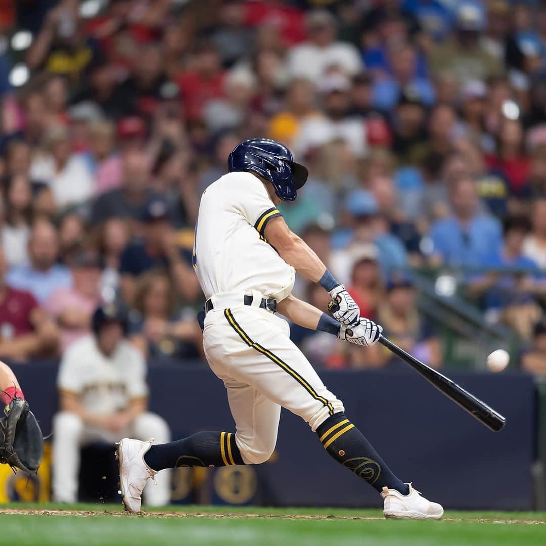 ミルウォーキー・ブルワーズさんのインスタグラム写真 - (ミルウォーキー・ブルワーズInstagram)「Only took 3️⃣ games to crush his first Big League bomb.   #ThisIsMyCrew」7月25日 11時27分 - brewers