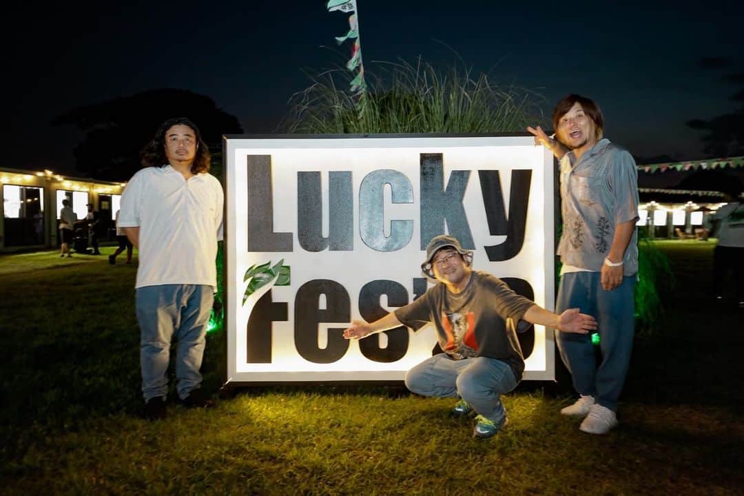 山口隆さんのインスタグラム写真 - (山口隆Instagram)「Lucky Fes 23 凄い夜でした！ 自分たちにとっては、なつかしい場所でもあったこの場所でぎゃんぎゃんとロックンロールを鳴らせて幸せでした！  みんなありがとう！  写真　saru_0305  #luckyfes」7月25日 11時38分 - yamaguchi_sbm