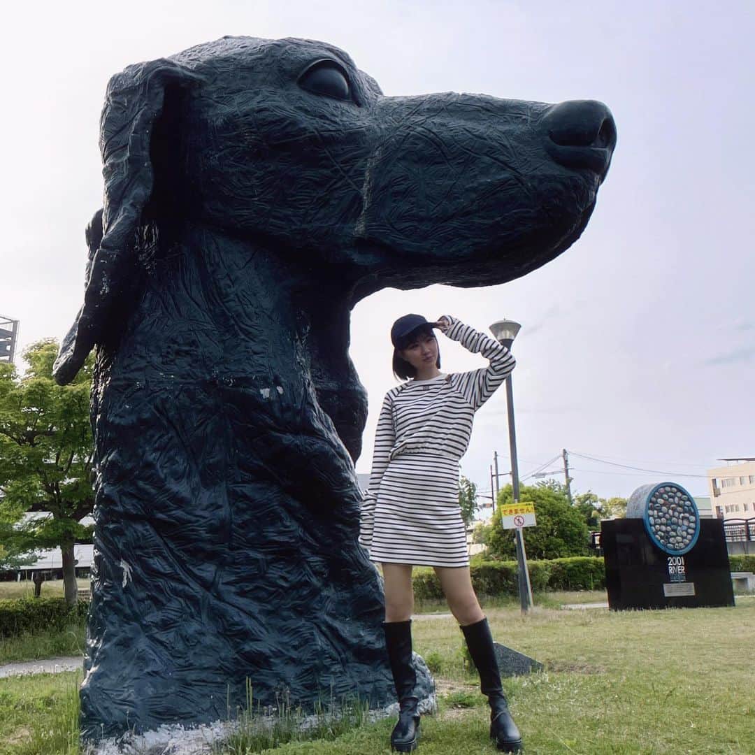 渡辺菜月のインスタグラム：「彫刻のまち🐾  #山口県 #宇部市 #緑と花と彫刻のまち  #なっちゃんスタイル」