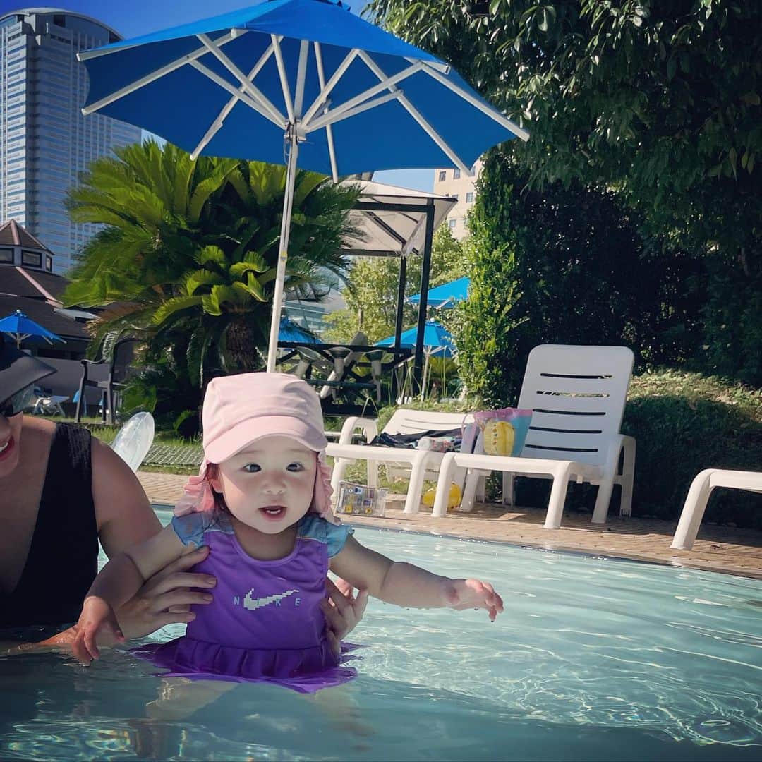 土岐田麗子さんのインスタグラム写真 - (土岐田麗子Instagram)「👙♡  プールはじめました  #pool #summer2023☀️🏖🏝  #babystagram  #instadiary」7月25日 12時34分 - reli0531